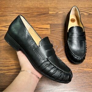 Adrienne Vittadini Ramona penny loafer in black size 8